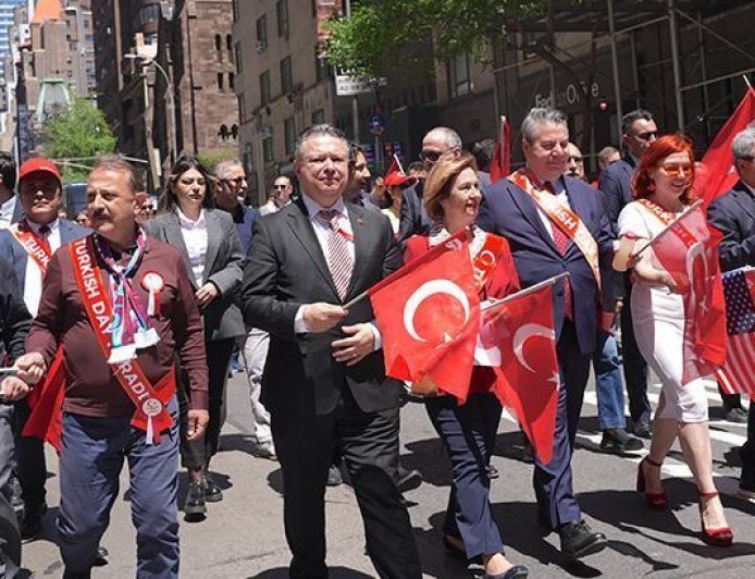 New York'ta 43. Türk Günü Yürüyüşü coşkuyla kutlandı
