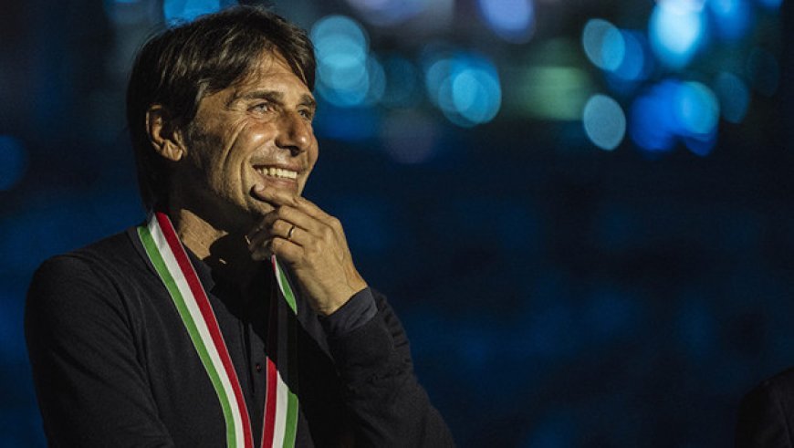 Napoli'de Conte dönemi sona erdi!