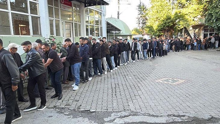 Köy meydanında insan zinciri! Çanakkale'de asırlık gelenek bir kez daha yaşatıldı
