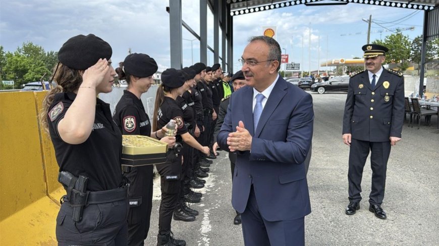 Tekirdağ Valisi Soytürk, görev başındaki personelle bayramlaştı