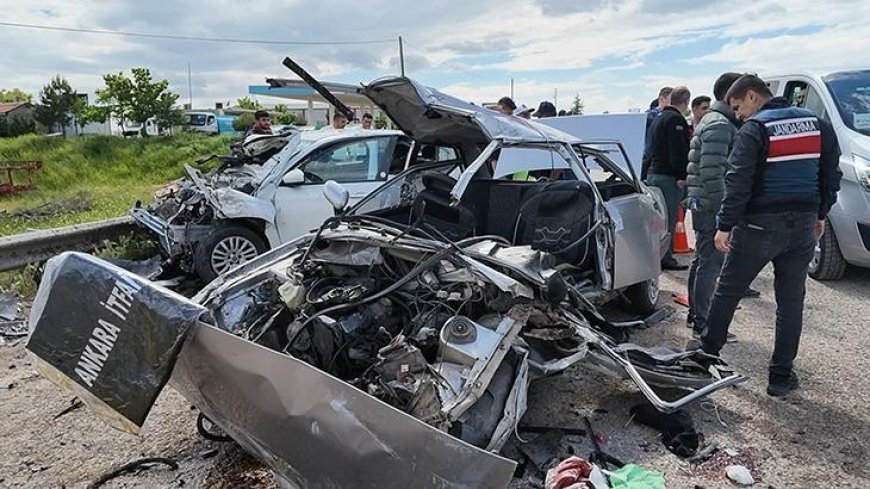 Kırıkkale'de korkunç kaza! Yoldaki su birikintisi 3 can aldı