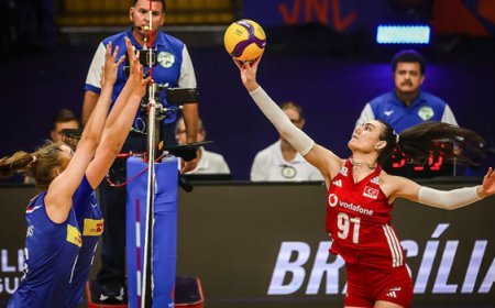 Filenin Sultanları, Hollanda'ya 3 sette kaybetti