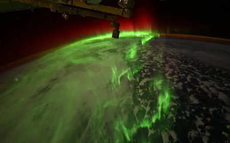 NASA astronotunun kadrajından kutup ışıkları