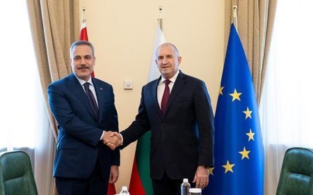 Dışişleri Bakanı Hakan Fidan, Bulgaristan Başbakanı Radev ile görüştü