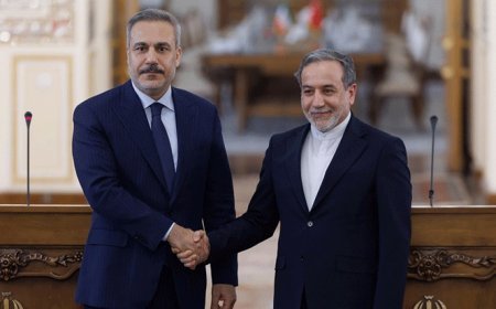 Dışişleri Bakanı Fidan, İran Dışişleri Bakanı Arakçi ile telefonda görüştü