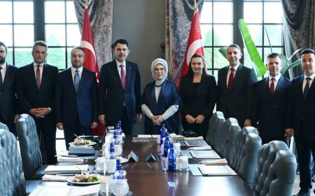 Emine Erdoğan, Çevre, Şehircilik ve İklim Değişikliği Bakanı Kurum ile görüştü
