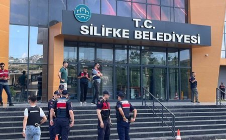 Mersin'in Silifke Belediyesi'ne operasyon! Başkan dahil çok sayıda isme gözaltı