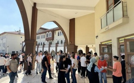 YKS 2026'da ikinci gün heyecanı! AYT başladı: Milyonlarca aday ter dökecek