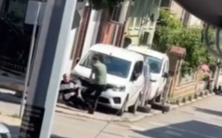 Eşini rahatsız ettiğini öne sürdüğü kişiyi bacağından vurdu