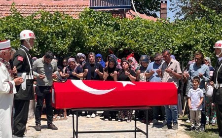 Kıbrıs gazisi, askeri törenle son yolculuğuna uğurlandı