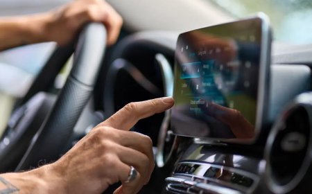 Yeni yönetmelik hazır. Araçlarda telefon tutucu ve multimedya ekranlar serbest mi olacak?
