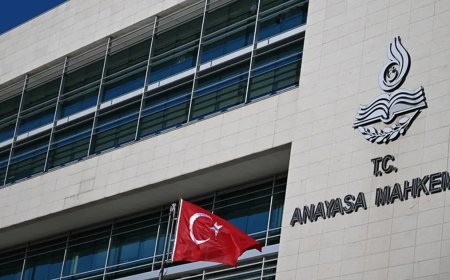 Anayasa Mahkemesi'nden CHP kararı. Amblem başvurusu karara bağlandı
