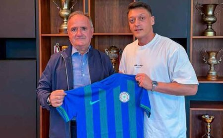 Mesut Özil ve Rizespor arasında iş birliği anlaşması yapıldı