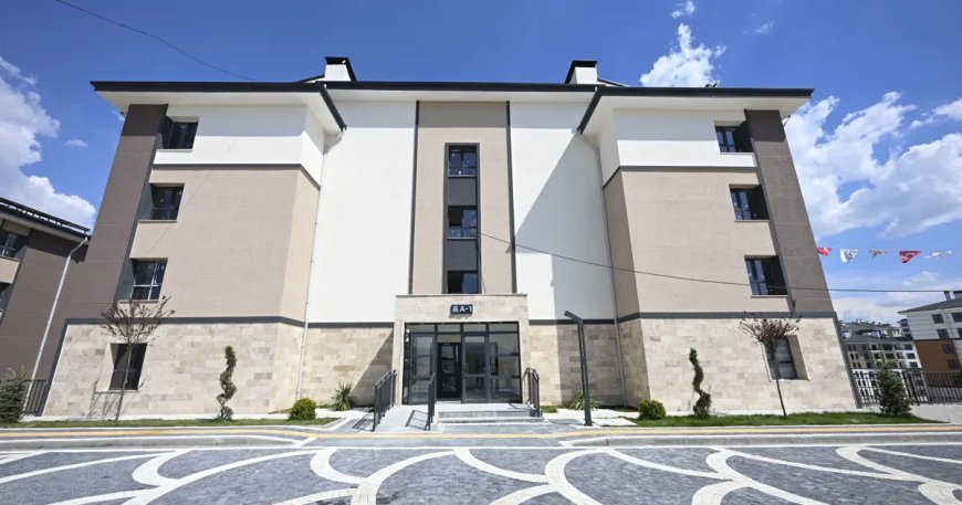 TOKİ'nin 20 bin konutluk projesinde örnek daire tanıtıldı