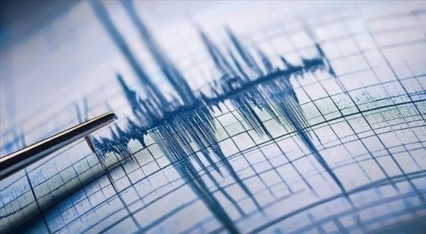 Yunanistan'da 5.3 büyüklüğünde deprem! Peş peşe sarsıntılar sonrası panik