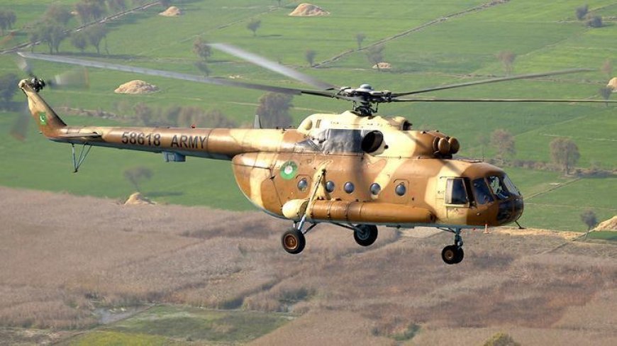 Pakistan'da askeri helikopter kalkış sırasında düştü!