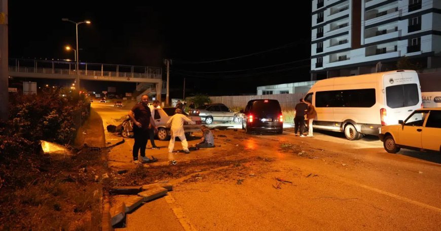 Yaralıyı kurtarmaya çalışanlara başka bir araç çarptı. 1'i ağır 6 kişi yaralandı