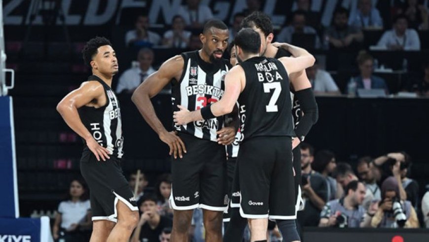 Beşiktaş Yöneticisi Özkan Arseven: 'Bizim başımız dik!'