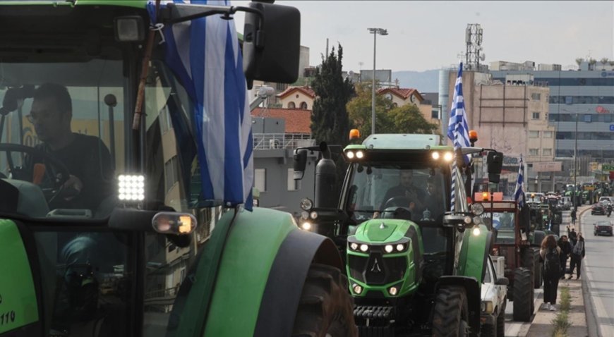 Yunanistan'da çiftçilerden protesto! 'Ödenmeyen destekler'