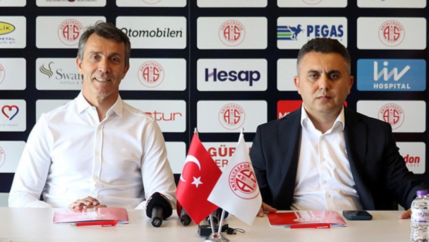 Antalyaspor'un yeni teknik direktörü Bülent Korkmaz oldu