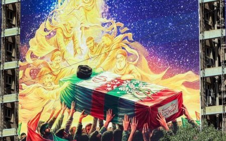İran'da dini lider Hamaney'in cenaze töreni için hazırlıklar sürüyor! Bölgeden son görüntüler