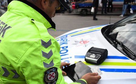 Sürücüler dikkat. Araç içi multimedya yönetmeliği yayınlandı
