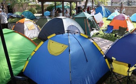 Kenti saran heyecan: Otellerde yer kalmadı, çadırlarda uyudular