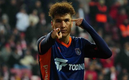 Başakşehir, Shomurodov'un bonservisini aldı!
