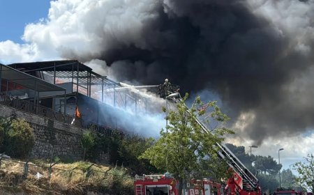 Maltepe'de iki katlı restoranda yangın