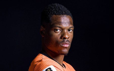 Real Madrid, Denzel Dumfries'i kadrosuna kattı