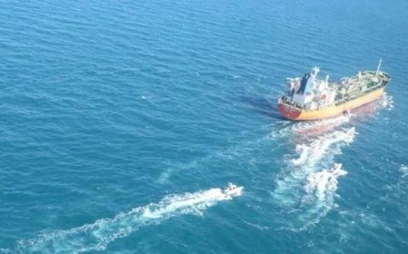SON DAKİKA | Umman açıklarında seyreden tanker vuruldu