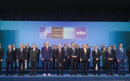 NATO liderleri Ankara'da aile fotoğrafında buluştu