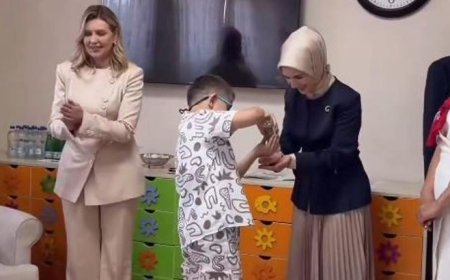 Bakan Göktaş ve Ukrayna Devlet Başkanı’nın eşi Ukraynalı çocukları ziyaret etti