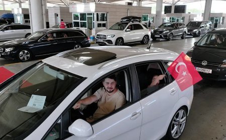 Sınır kapısında büyük sevinç: "İki yıldır içimde tutuyorum sevincimi, hep bu anı bekledim"