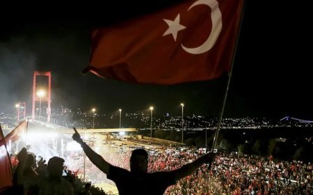 FETÖ'nün darbe girişiminin 10'uncu yılı: 15 Temmuz gecesi saat saat neler yaşandı?