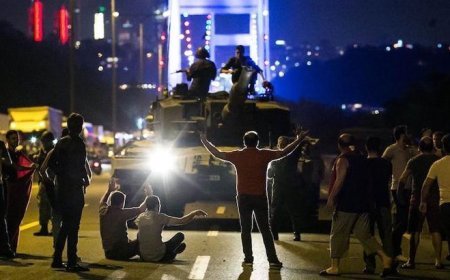 Siyasilerden '15 Temmuz' mesajları: Kahramanlık destanı yazıldı