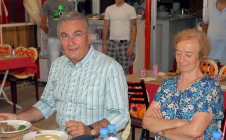 Deniz Baykal'ın eşi Olcay Baykal yaşamını yitirdi