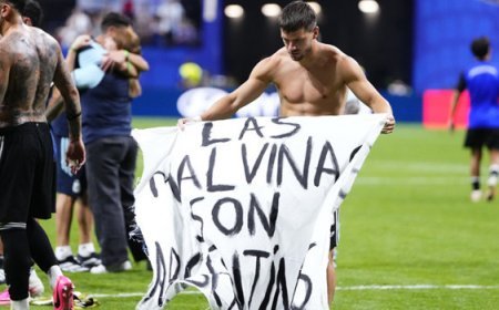 FIFA bu pankarta ne diyecek?