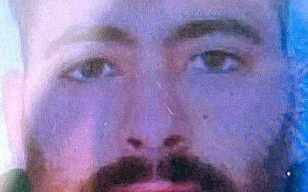 Lastik değiştirirken devrilen römorkun altında kalıp öldü / Ek fotoğraf