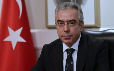 Mehmet Uçum'dan Yeni Parti yorumu. "CHP bu ayrışma ile bir temizlenme sürecine girmiş oldu"