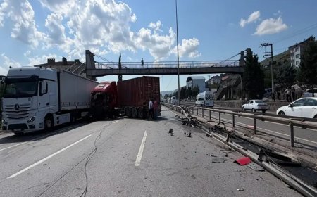 D-100'ü savaş alanına çeviren kaza. Ulaşım 1,5 saat durdu