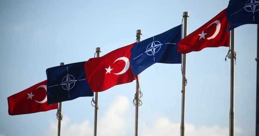 PTT'den "NATO Zirvesi"ne özel anma pulu ve ilk gün zarfı