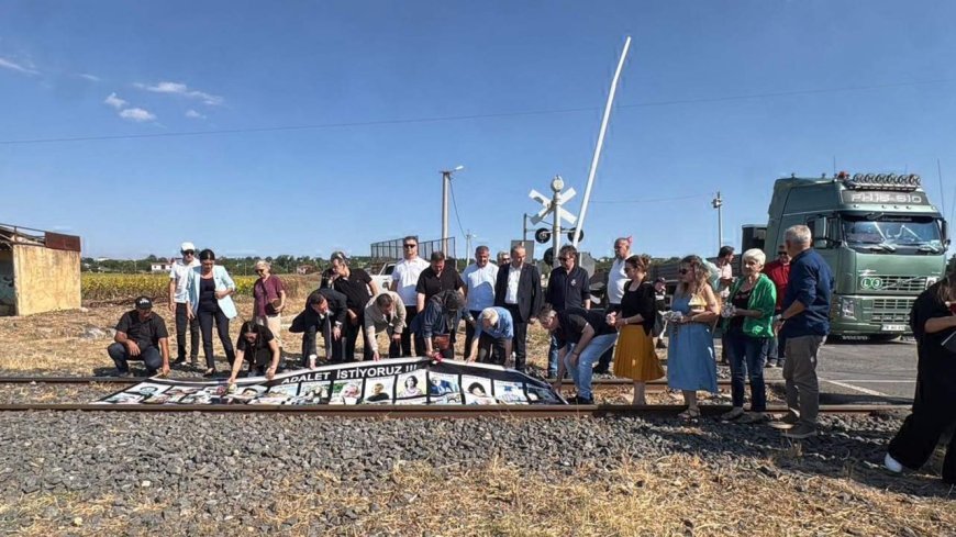 Çorlu'daki tren kazasında ölen 25 kişi için anma töreni düzenlendi