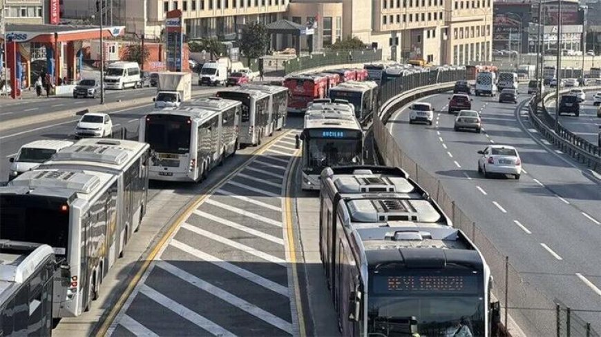 15 Temmuz'da metrobüs güzergahı değişiyor! 6 istasyon geçici olarak kapatılacak