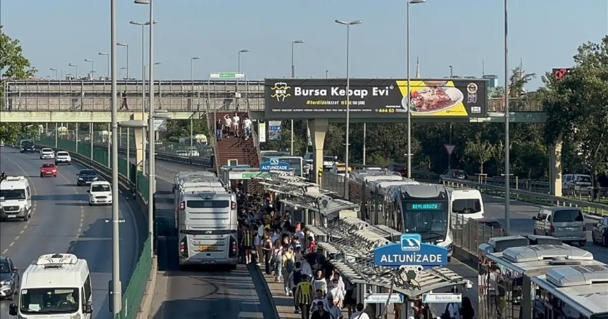 Dikkat! Yarın altı durak kapalı: Metrobüs, Fatih Sultan Mehmet Köprüsü'nden gidecek