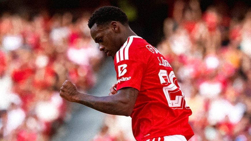 Jhon Duran Benfica'da şovla başladı!