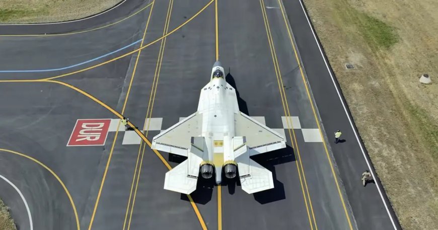 Milli savaş uçağı KAAN'ın P1 prototipi piste çıktı