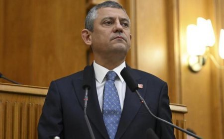 Yeni Parti milletvekillerinden açıklama: Sımsıkı ve kol kola Özel'in arkasındayız