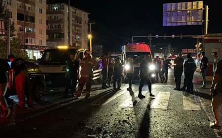 Kırmızı ışık ihlali kazaya neden oldu. 1’i ağır 5 yaralı