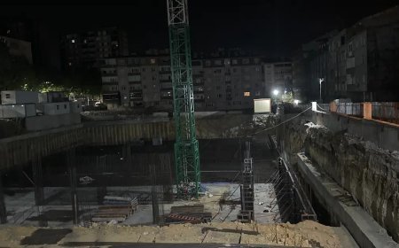 Sultangazi’de inşaatta toprak kayması. Çatlak oluşan sokak kapatıldı